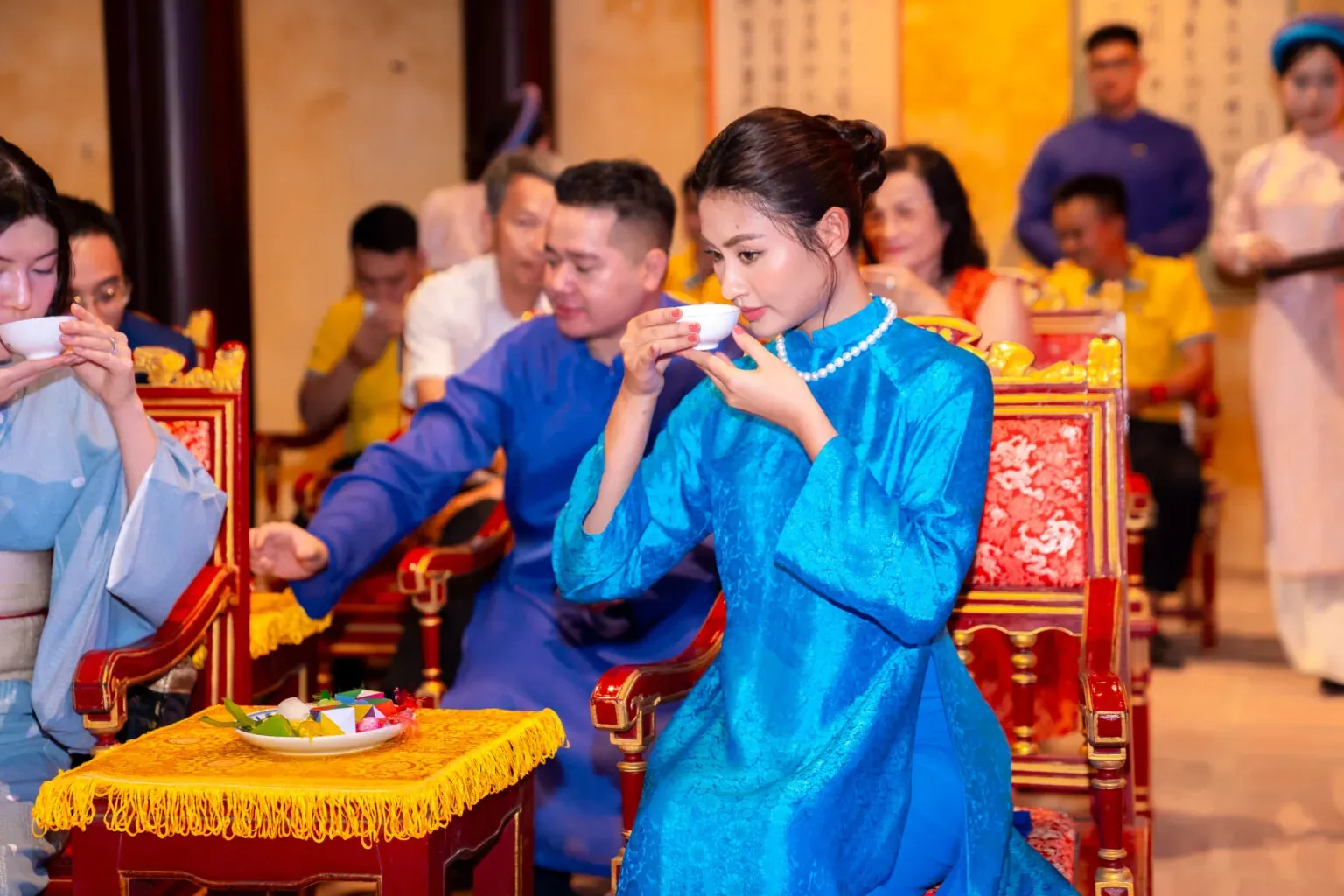 Ngự trà hoàng cung ảnh mô tả 6